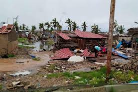 Um ciclone extratropical perto da islândia em 4 de setembro de 2003. Il Dramma Di Beira Devastata Dal Ciclone Il Vescovo Noi Con La Gente