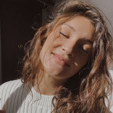 Jenny Houk's Instagram, Twitter & Facebook