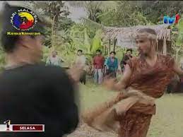Keris hitam bersepuh emas (episod 8) upload, share, download and embed your videos. Keris Hitam Bersepuh Emas E03 Video Dailymotion