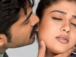 Her father's name is kurian kodiyattu, who works for indian air force and her mother's name is omana kurian. Nayanthara Marriage Plan With Vignesh Shivan Prabhu Deva Simbu Tamil Actress Diary