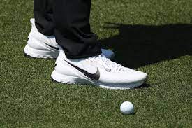 Titleist carry bag, i love walking the course! What Is Brooks Koepka Wearing Follow The Major Winner S Look