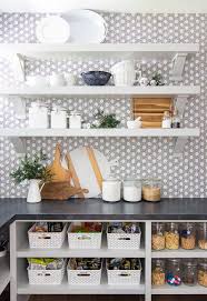 Meskipun sederhana, desain dapur ini sangatlah cantik. 25 Desain Dapur Cantik Yang Bisa Anda Tiru Dengan Mudah