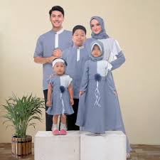 10 gaya kompak seragam keluarga artis bisa jadi insiparasi lebaran. Baju Keluarga Lebaran Seragam Aqiqah Kondangan Sarimbit Couple Family Seragaman Cq1901 Steel Blue Shopee Indonesia