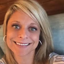 Marni Martinez's Instagram, Twitter & Facebook