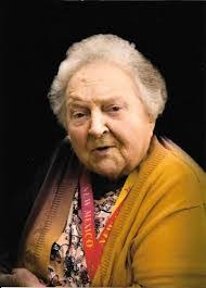 Margaret Curtis's Instagram, Twitter & Facebook