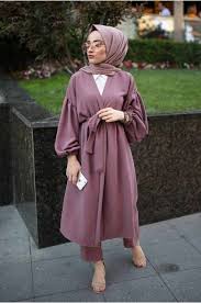 Trenckot Panosundaki Pin