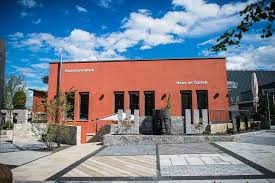 Durch einen klick auf den namen oder das bild der gewünschten garten & lifestyle messe gelangen sie auf die entsprechende detailseite mit allen informationen zu gartenmessen 2021/2022. Indoor Und Outdoorausstellung Fur Ihre Gartenplanung Bauzentrum Mayer