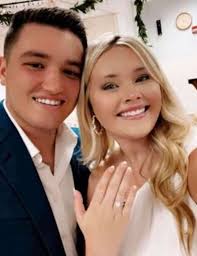 Couple Gets Engaged in 5th Grade Classroom Where They First Met