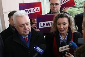 Jest absolwentką akademii sztuk pięknych we wrocławiu oraz podyplomowych studiów pedagogicznych w przasnyszu. Jacek Czerniak Lublin Artykuly Kurier Lubelski