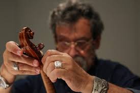 Violins of Hope brings message of compassion to Frazier History Museum