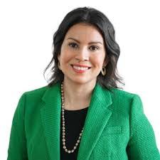 Minnie Morey's Instagram, Twitter & Facebook