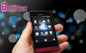 Your motorola droid's lock pattern keeps your data safe from snoopers, but if you forget it, you'll get locked out of your own phone. How To Hard Reset Factory Reset And Unlock Sony Xperia P Lt22i