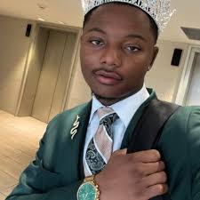 Kate DeChant (@kpdechant)