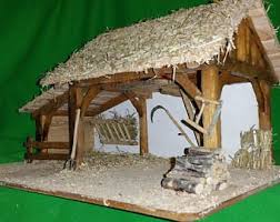 Creche Artisanale Rebecca En Hetre Faite Main Etable Pour Santons Bergerie Fermette Grange Cadeau De Noel Deco Rustique Durable Creches De Noel En Bois Creche De Noel Creche En Bois