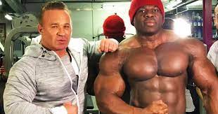 En parlant de la marque éric favre. Eric Favre Festgenommen Franzosischer Bodybuilding Guru Wegen Steroidhandel Inhaftiert Gannikus De