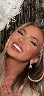 Danielle Asplund (daniellelise1)