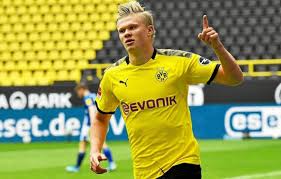Ce livescore affiche les resultats foot en direct des differents championnats et coupes en allemagne. Football Allemagne L Apprenti Haaland Defie Le Maitre Lewandowski Football Le Telegramme