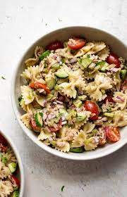 This Is The Best Easy Tuna Pasta Salad It 039 S Got A Zingy Vinaigrette Dressing And Has A Nice Crunch F Tuna Pasta Salad Healthy Tuna Salad Pasta Tuna Pasta