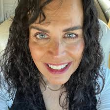 How is the Bahamas regarding shark sightings?