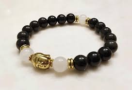 Pulsera De Obisiana Negra Y Jade Blanco Pulsera Con Imagen De Etsy Pulseras Hombre Limpieza De Joyas De Oro Pulseras