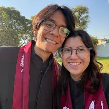 Why is Suarez not showing in formation in EA FC 25 Ultimate Team?