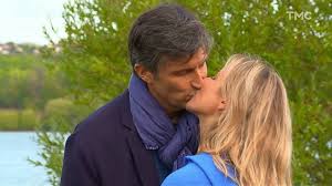 On a prévu d'arrêter en 2072. le personnage de jeanne avait fait son apparition dans les mystères de l'amour en 1996. Franck Et Benedicte Les Mysteres De L Amour Communaute Facebook