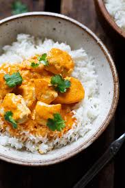 Einfaches Chicken Curry Mit Kokosmilch 30 Minuten Kochkarussell Rezept Rezepte Gesunde Rezepte Essensrezepte