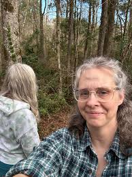 Brought to use but decided to go for a blank journal instead. Comes with a  bag. It also came with a weighted panda which I am selling