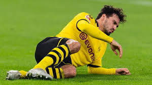 The 2014 world cup winner left signal iduna park three years ago as captain of dortmund. Football News Borussia Dortmund S Mats Hummels Passed Fit For Bayern Clash But Thiago Misses Out Eurosport