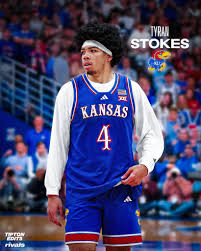 BREAKING News: Tyran Stokes, the top-ranked player in the 2026 class from  Rainier Beach High School (Seattle), has formally committed to the  University of Kansas. The established pipeline between Rainier Beach and