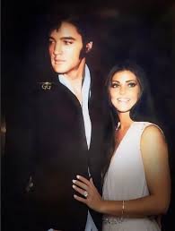 When people wonder whether Elvis Presley was a good husband, the answer has never been simple. His relationship with Priscilla Presley began in an unexpected place, during his time stationed in Germany,