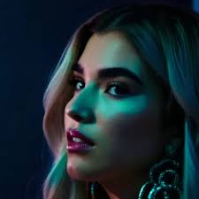 Talkie Profile Dua Lipa