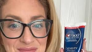 Amazon.com : Crest Pro-Health Densify Toothpaste Daily Protection with  Fluoride for Anticavity and Sensitive Teeth, 4.1oz (Pack of 3) : Health &  Household