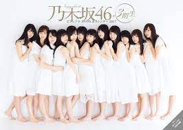 b l t 年末特大号は乃木坂46版と欅坂46版の２冊同時発売 セブンネットショッピング限定表紙版２種も販売 b l t 年末特大号 2017年2月号 12月21日 水 発売開始 雑誌 乃木坂 女性 女性の足