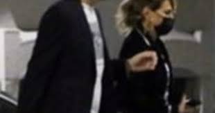 Il giovanissimo ballerino di amici 20, tommaso stanzani ha portato a casa il diploma di maturità.nonostante i moltissimi impegni lavorativi e la recente esperienza nel noto talent di maria de filippi, stanzani ha raggiunto anche quest'importante traguardo. Barbara D Urso Zangrillo Amore A Gonfie Vele Non E Tarzan Veleno Puro Dell Ex Di Carmelita Fino A Dove Si Spinge Libero Quotidiano