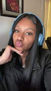 Ashleigh Harding's Instagram, Twitter & Facebook