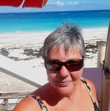 Many of you met Bonnie, the puppeteer who lives in Hawaii and helped build  the giant parade puppets. She just sent me this video clip because it's  relevant to us here. It's