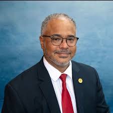 Chris Durio's Instagram, Twitter & Facebook