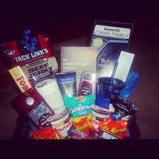Birthday Gift Basket Ideas For Husband Pin By Ta Ta On Great Gift Idea Boyfriend Gift Basket Baskets For Men Boyfriend Gifts