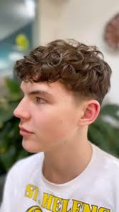 I am absolutely loving this new trend! 💇🔥 Full volume up top, tapered  edges