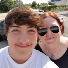 Ellen Lang (@ellenk11657)