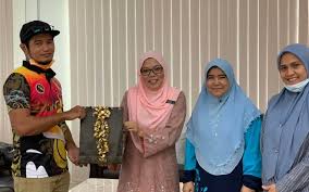 Visi dirumuskan sejalan dengan profil sekolah. Archives Sekolah Menengah Sains Kuching Utara