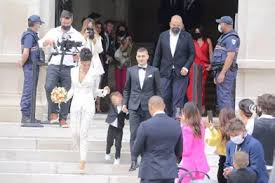 Italian footballer marco verratti has wed his french model partner jessica aidi in a glamorous paris ceremony; Uykj Rwb1faxpm