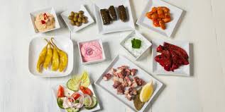 Die türkische küche wird von vielen kennern (neben der französischen und chinesischen küche) als die vielfältigste der welt bezeichnet. Die Vielfalt Der Turkischen Kuche Fleisch Spielt Da Eine Nebenrolle Taz De