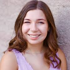 Alexa Larson's Instagram, Twitter & Facebook