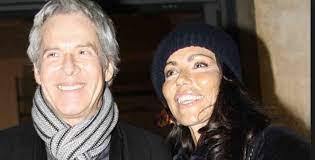 37 anni e e una carriera degna di nota. Claudio Baglioni Con Rossella Barattolo Da Piu Di 30 Anni Il Figlio Mai Arrivato E La Crisi Superata Foto Ultime Notizie Flash