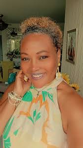 It was such a pleasure to speak with Juniors and Seniors about being an  entrepreneur today. They had so many questions and also gave me some  insight from a young adult perspective.