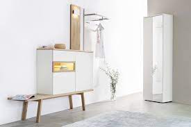 Mehr ordnung in moderne garderoben für männer bringen. Moderne Garderoben