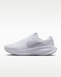 Nike Revolution 8