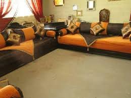 أحسن ما كاين فالصالونات المغربية أثواب راقية و ألوان هذا الموسم in 2021 moroccan living room home decor living room sofa